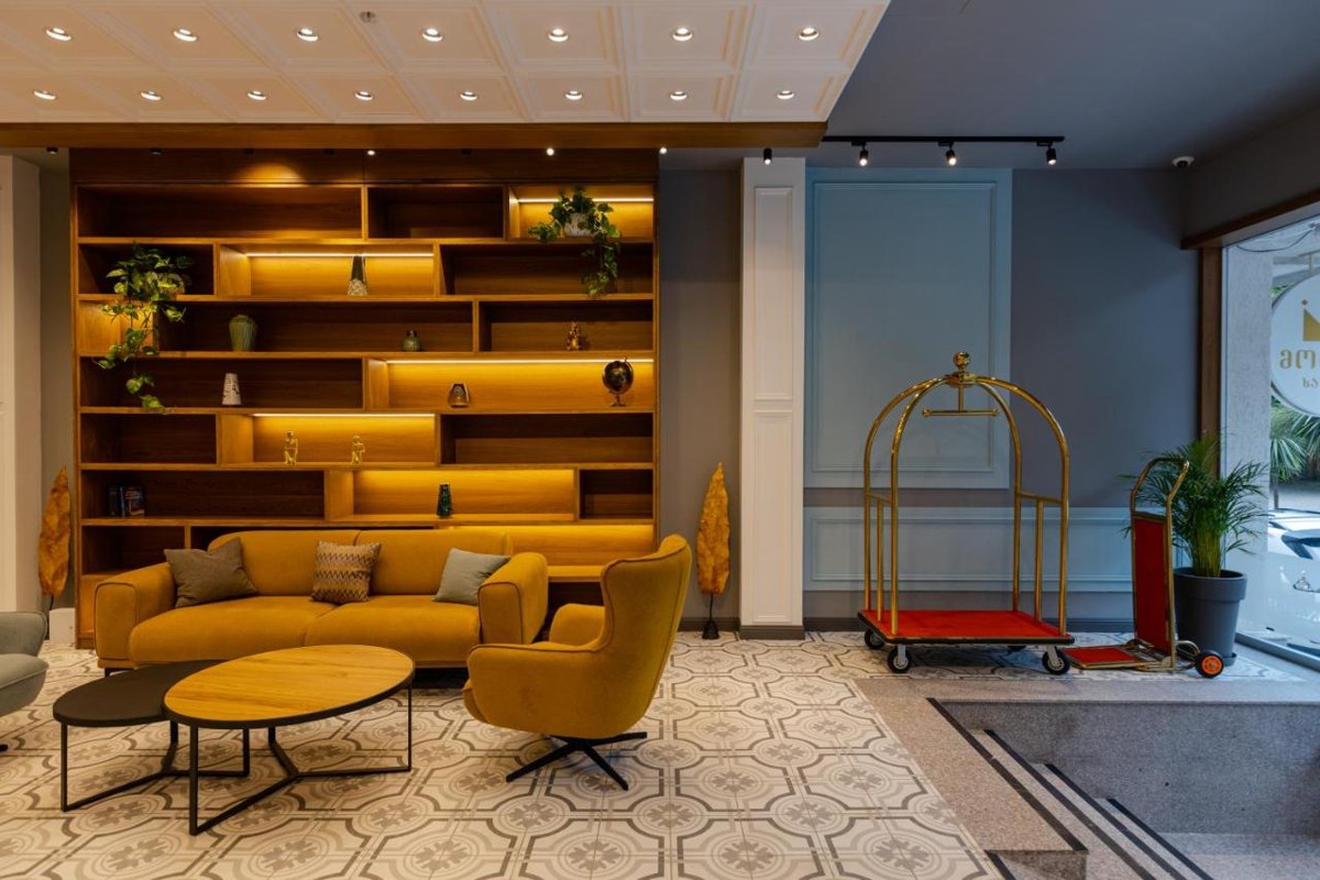 MONARCH HOTEL photo 1