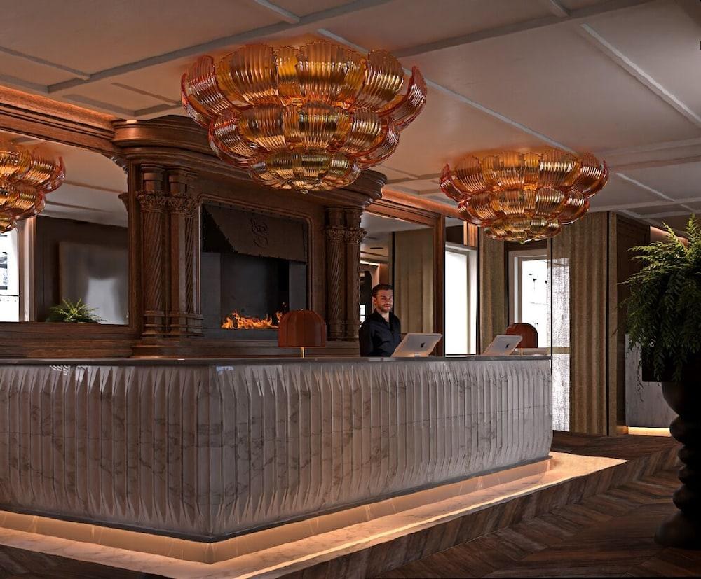 Hotel Montera Madrid, Curio Collection By Hilton photo 4
