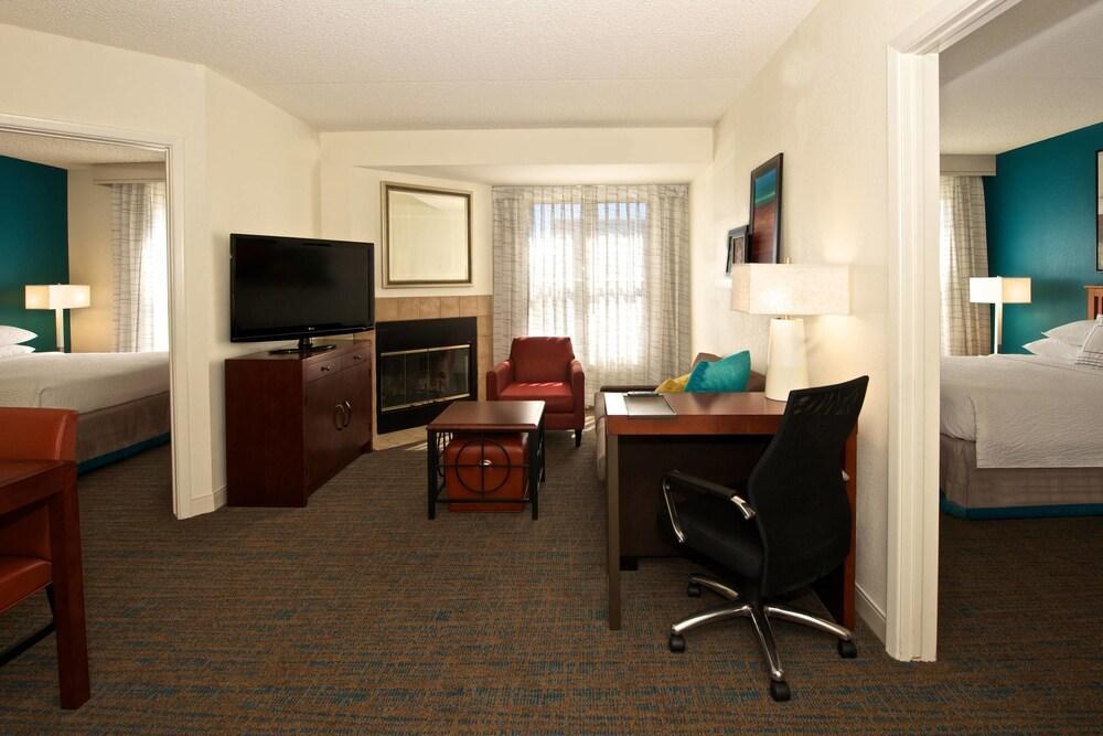 Residence Inn by Marriott Phoenix Mesa East photo 2