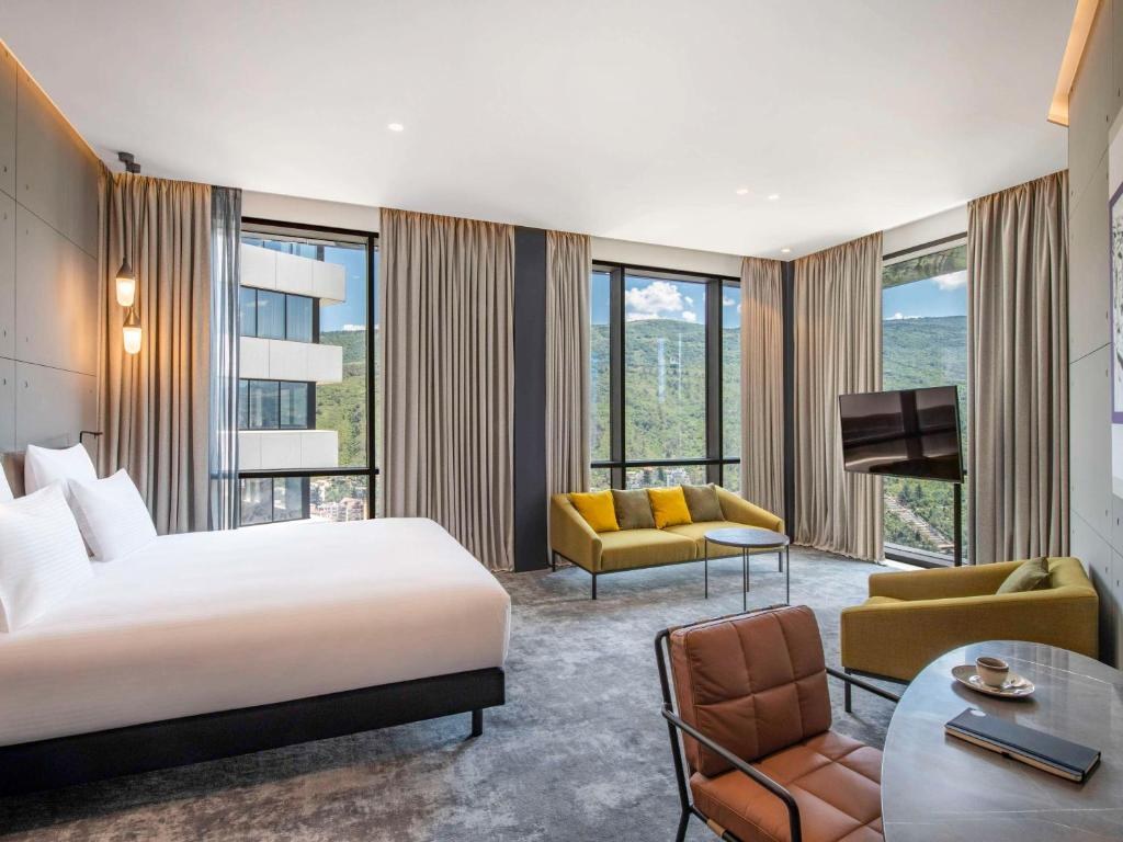Pullman Tbilisi Axis Towers photo 1