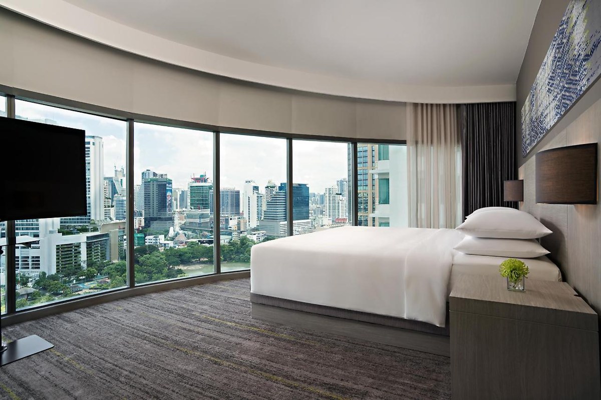 Hyatt Place Bangkok Sukhumvit 24 photo 4