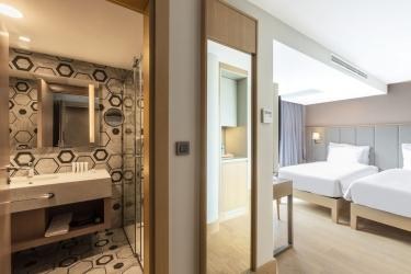 RADISSON HOTEL ISTANBUL HARBIYE photo 3