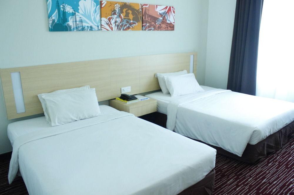Prescott Hotel KL Medan Tuanku photo 2