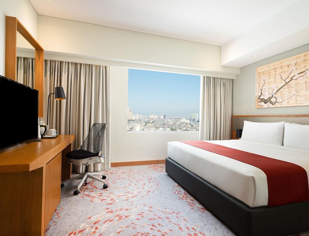 Holiday Inn & Suites Jakarta Gajah Mada by IHG photo 1