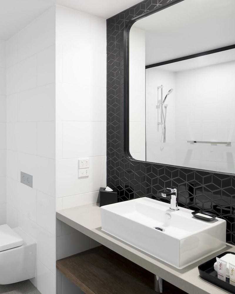 Holiday Inn Sydney St Marys by IHG photo 3
