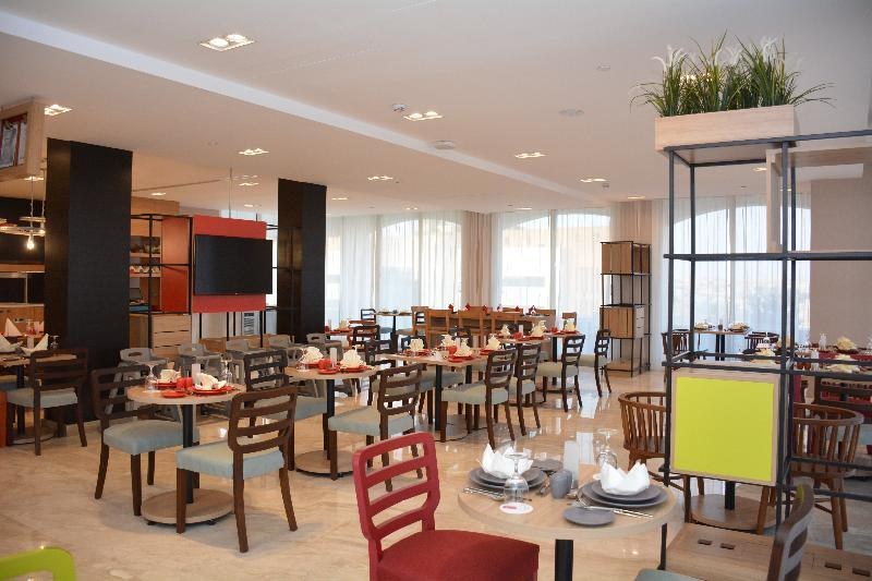 Intercity Hotel Riyadh Malaz photo 2