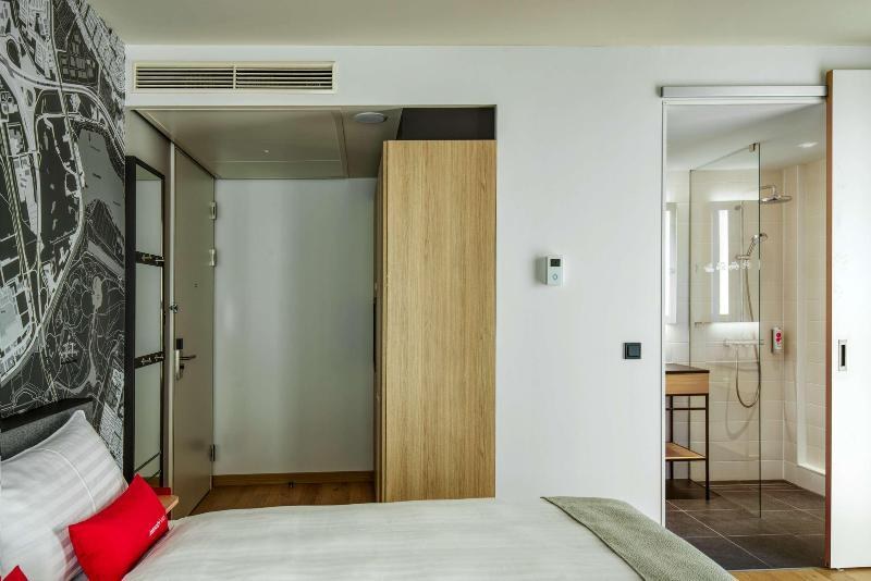 IntercityHotel Amsterdam Airport
