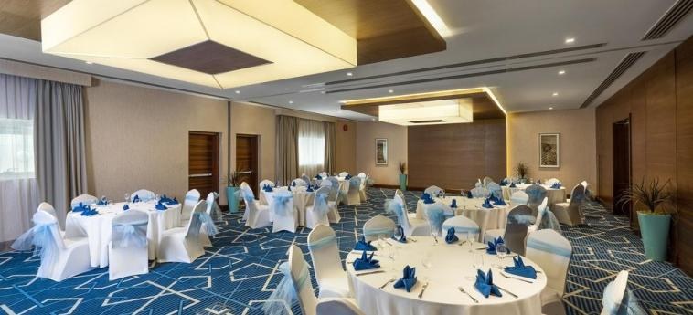 HILTON GARDEN INN DUBAI JUMEIRAH photo 2