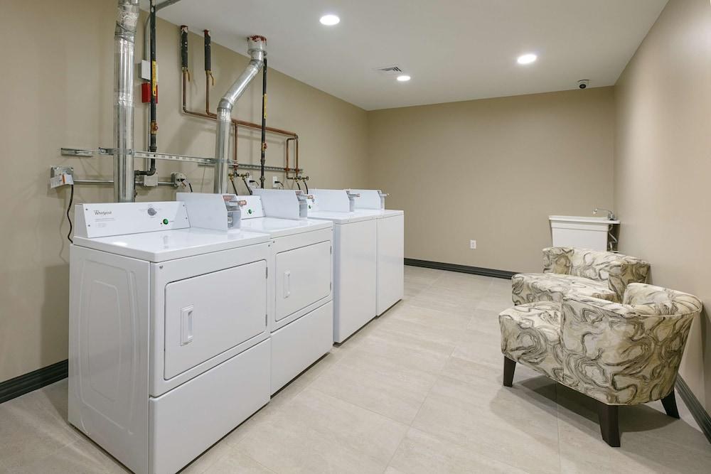 Best Western Plus Executive Residency Bronx photo 4