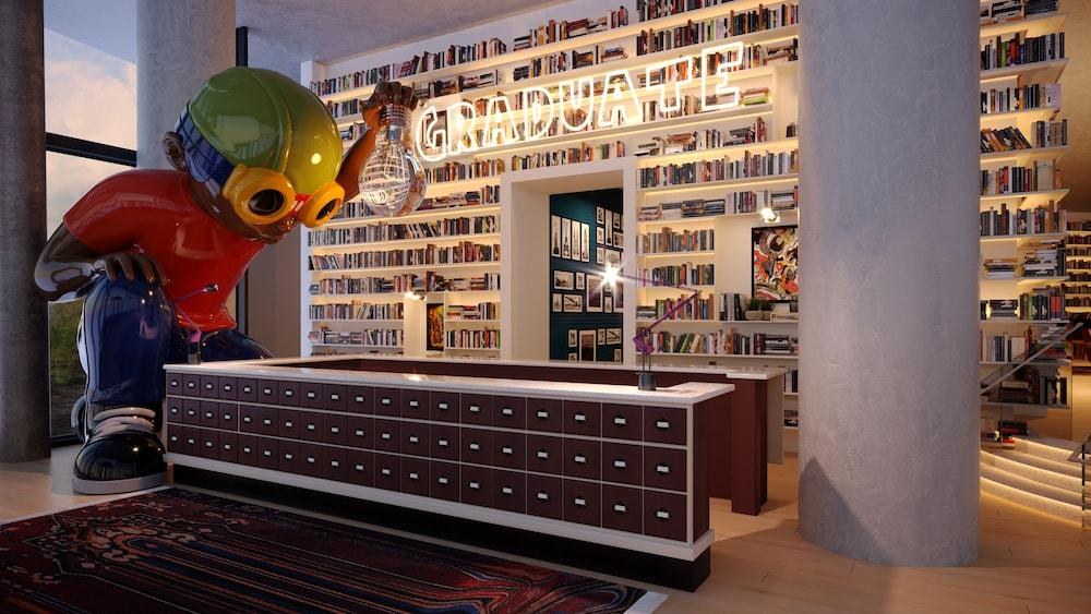 Graduate by Hilton New York photo 1