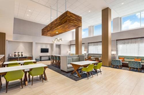 Hampton Inn & Suites Miami Kendall FL photo 3