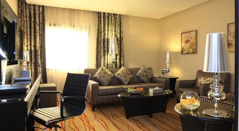 Ewaa Express Hotel-Petal photo 2