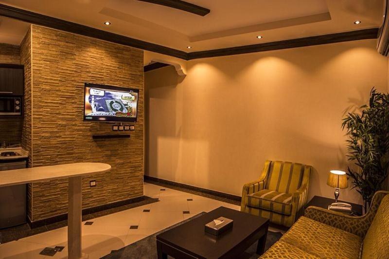 Platinum Seventy Hotel photo 1