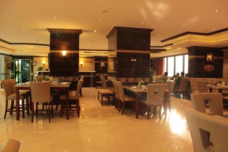 Platinum Seventy Hotel photo 2
