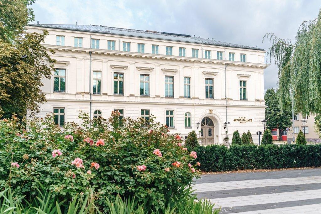 Altus Palace Hotel