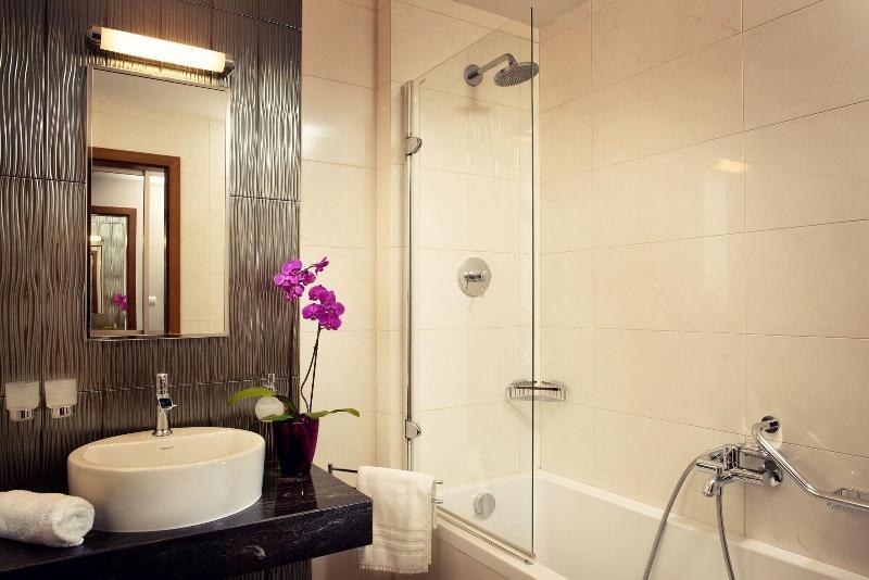 Hotel Ambassador photo 4