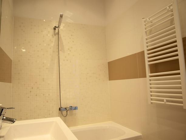 MirÓ Studio Apartments photo 3
