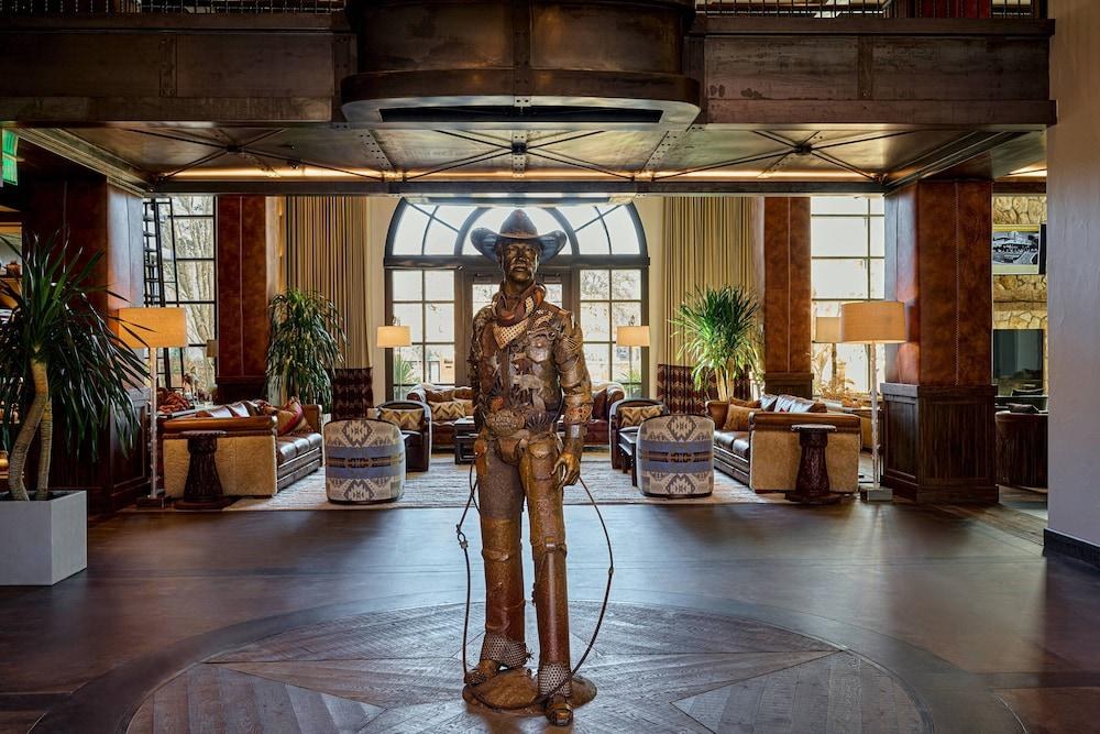 Hotel Drover, Autograph Collection photo 4