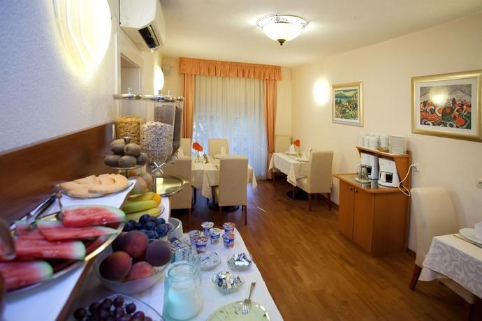 Royal Suites photo 1