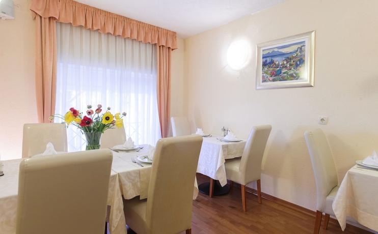 Royal Suites photo 2