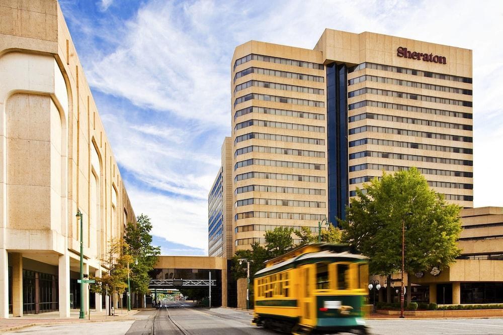 Sheraton Memphis Downtown Hotel photo 1