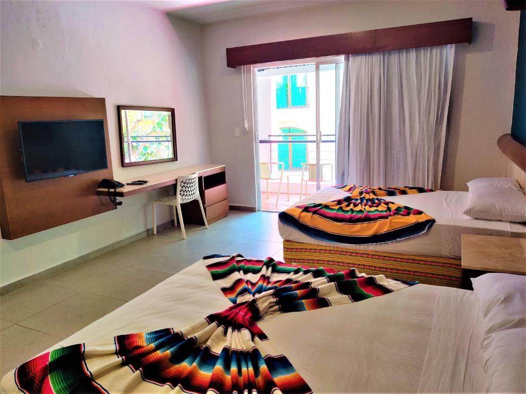 HOTEL MARIACHI BY KAVIA 5th AV photo 2