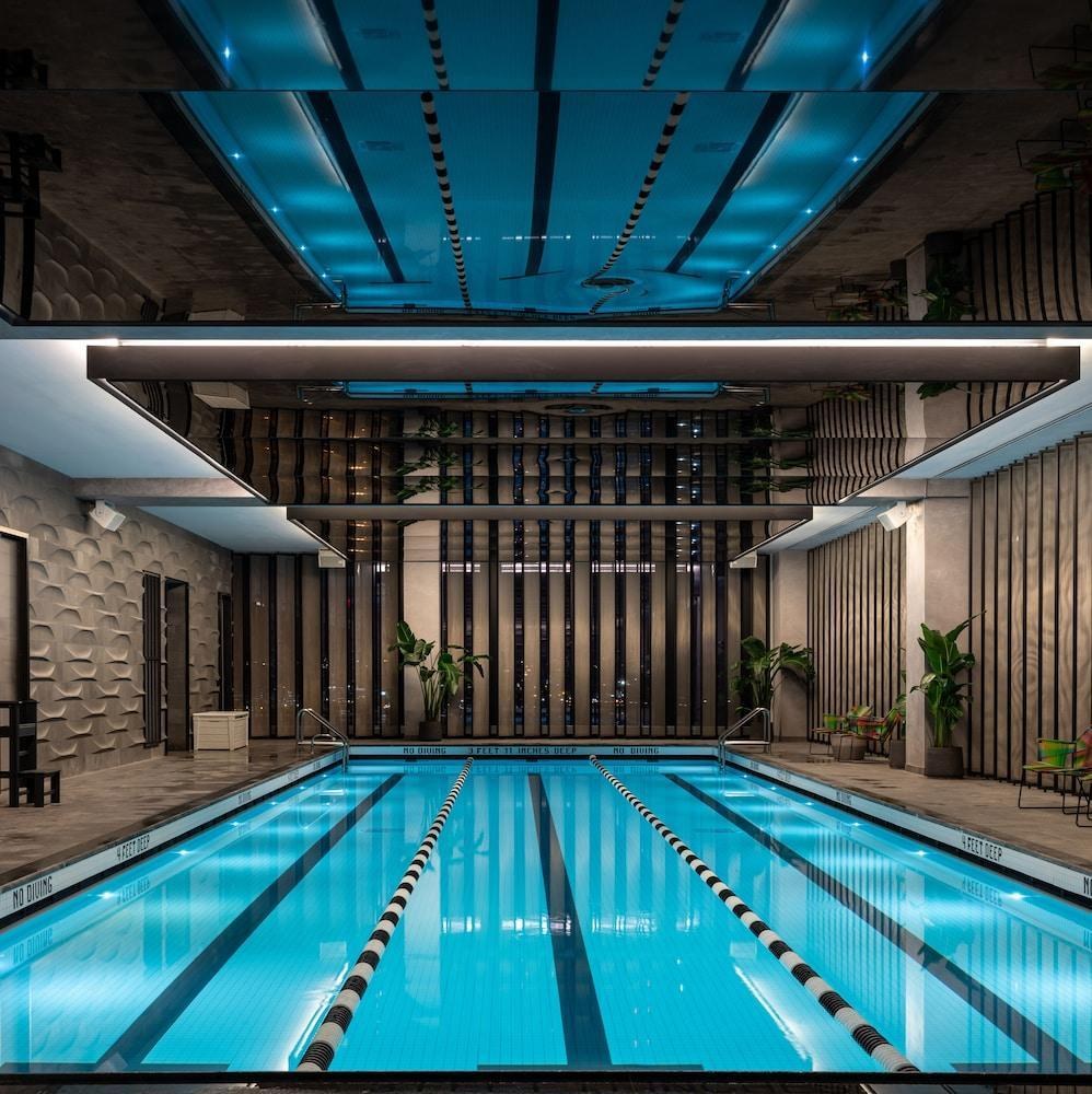 Equinox Hotel New York photo 3