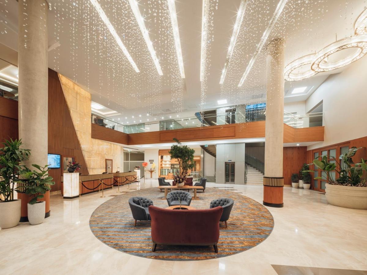 SELECTUM CITY ATASEHIR photo 1
