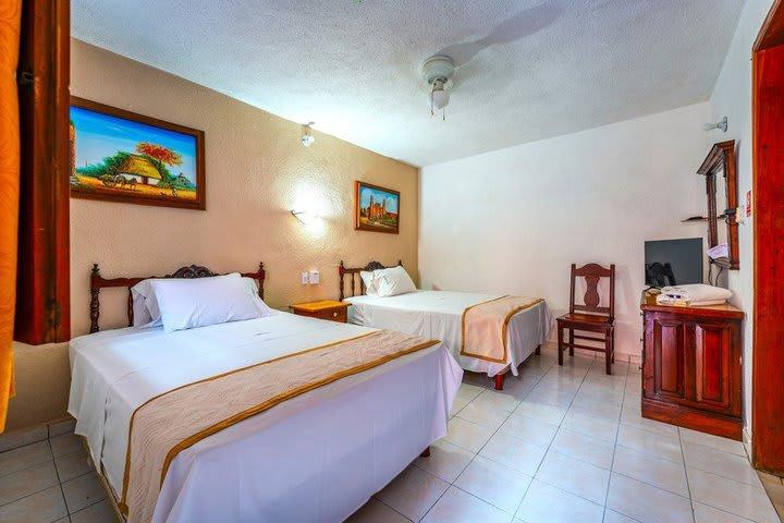Hotel Santa Lucía photo 3