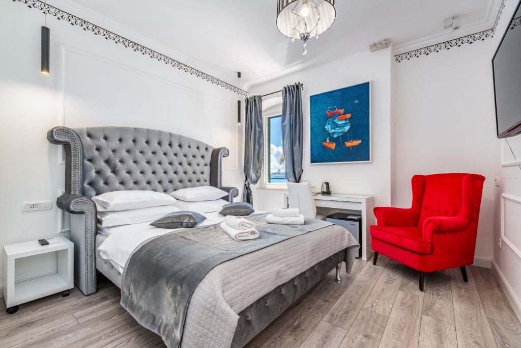 Galeria Valeria Seaside Downtown - MAG Quaint & Elegant Boutique Hotel photo 3