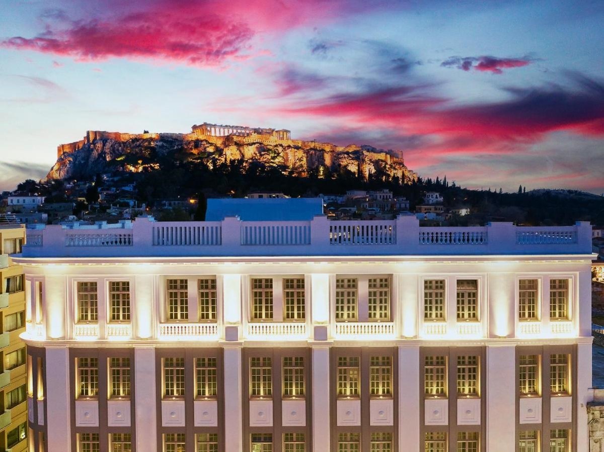 THE DOLLI AT ACROPOLIS