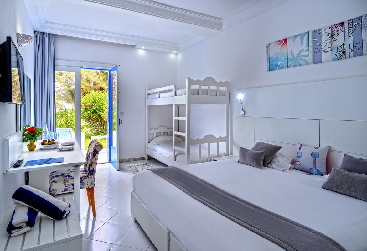 HARI CLUB BEACH RESORT photo 3