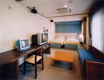 Hotel The Grandee Shinsaibashi Namba photo 1