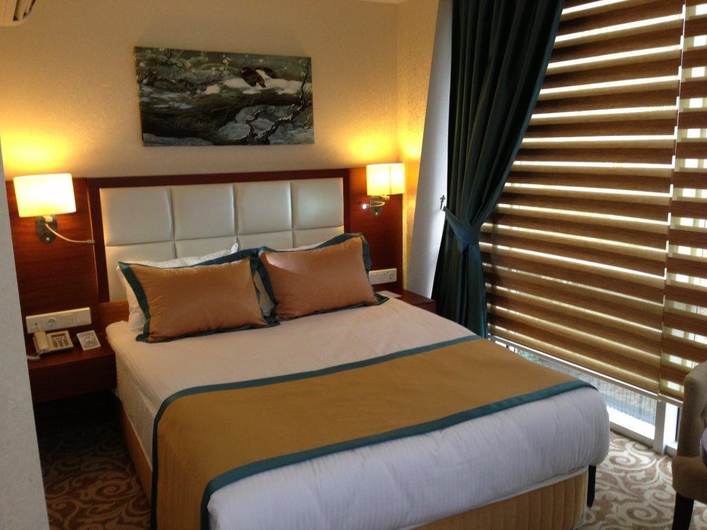 Asr¿n Business Hotel