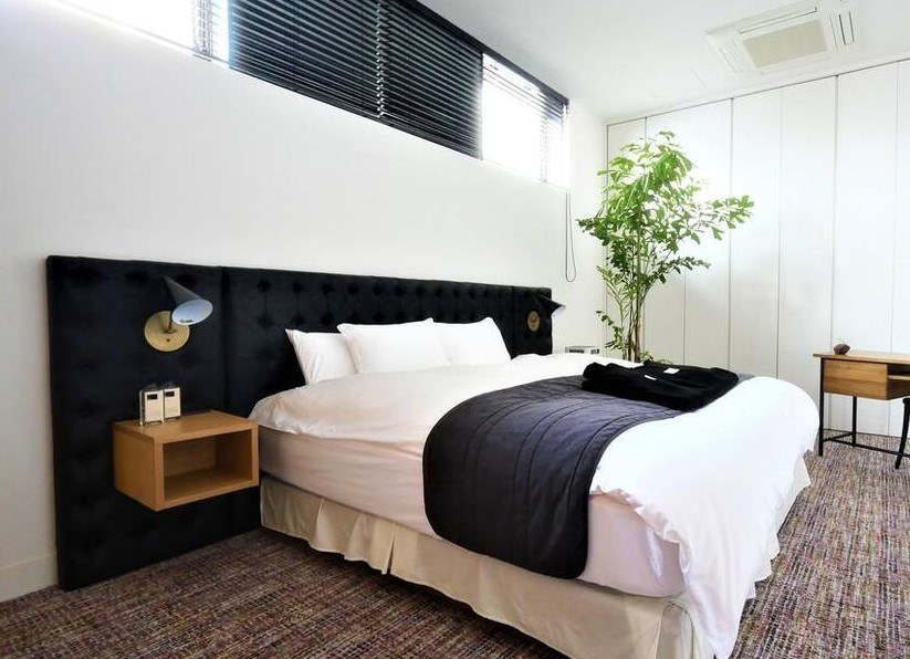 H Hotel photo 2