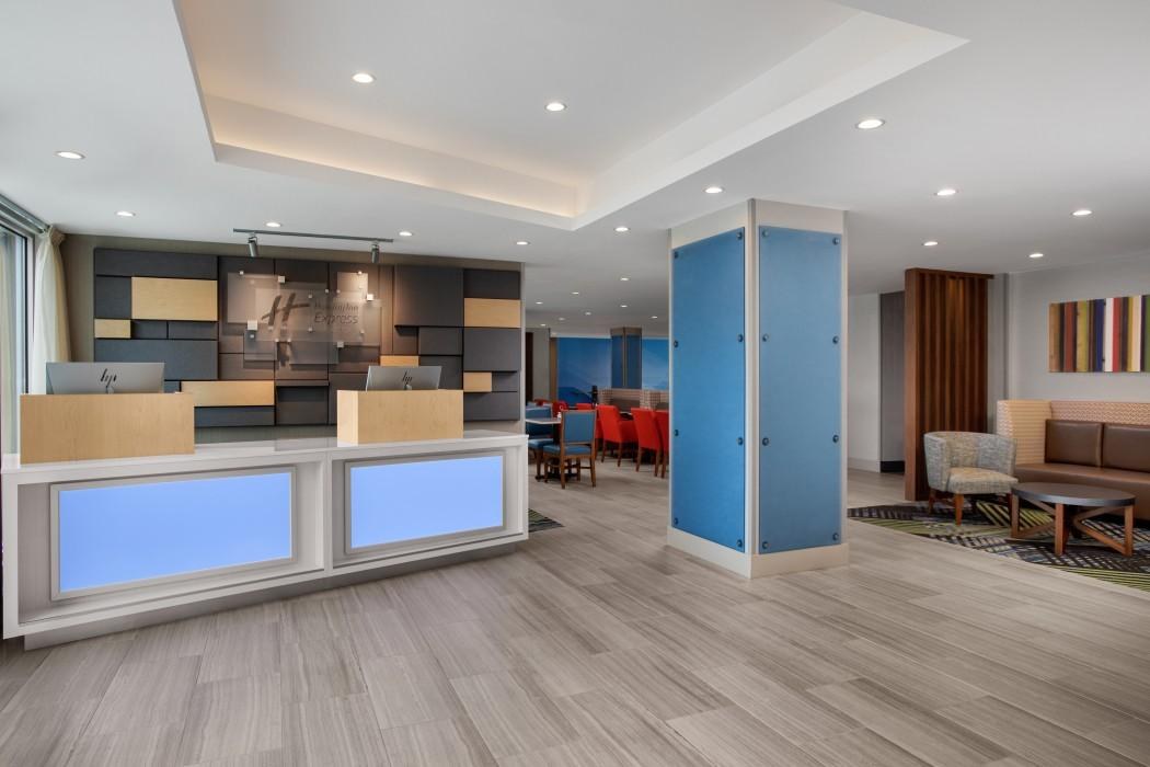 Holiday Inn Express & Suites Woodside LaGuardia Airport photo 4