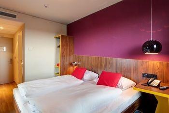 MEININGER Hotel Frankfurt/Main Airport photo 4