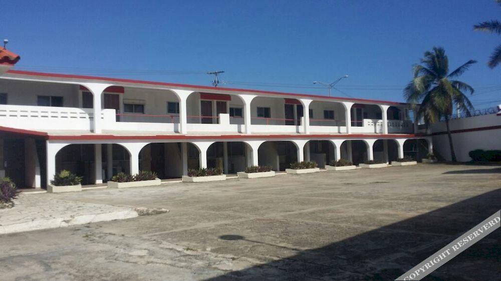 Hotel Tropicana photo 4
