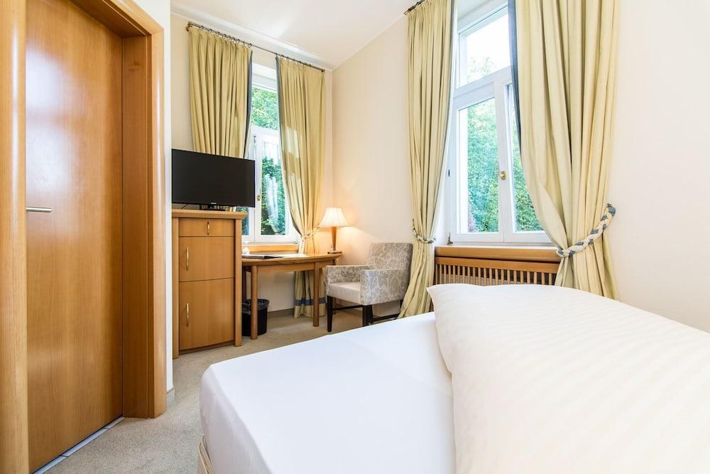 Hotel Waldhaus Langenbrahm photo 2