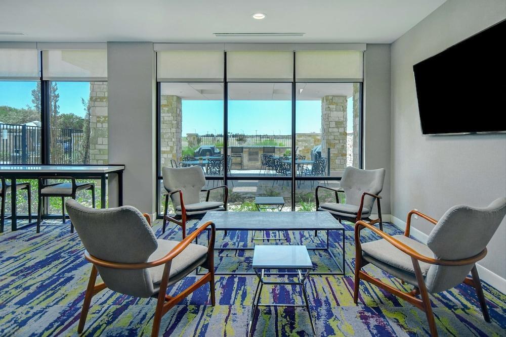 Home2 Suites by Hilton Plano Richardson photo 2