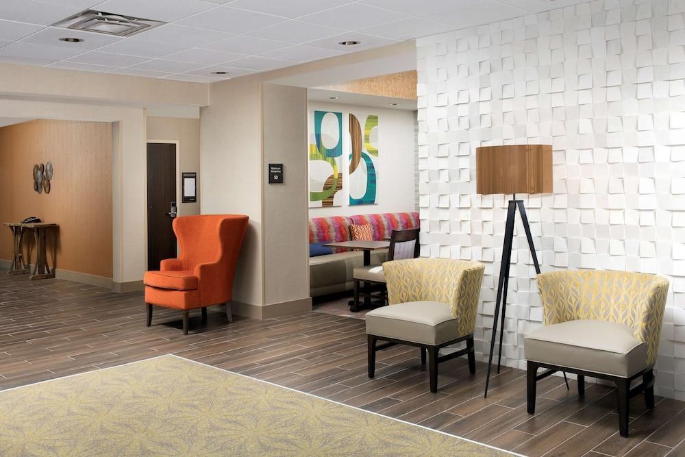 Hampton Inn & Suites San Antonio Lackland AFB SeaWorld photo 4