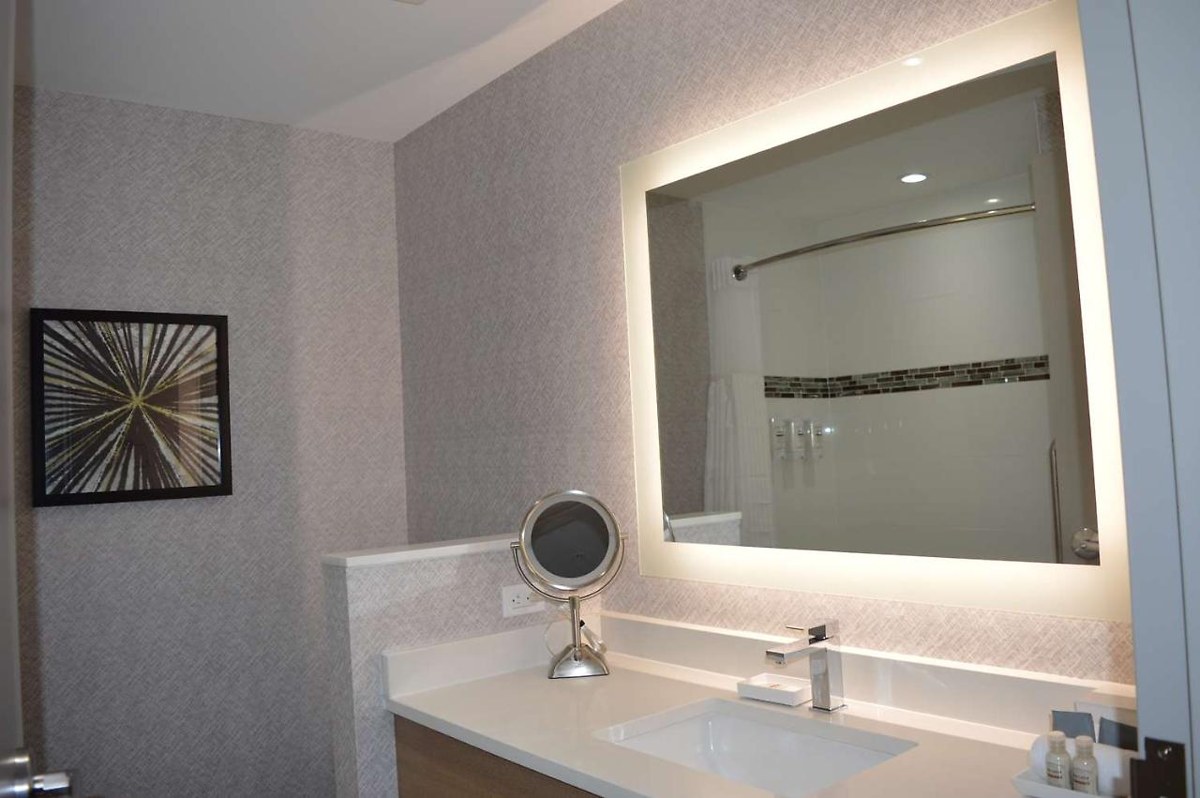 Best Western Premier Route 97 Vernon photo 3