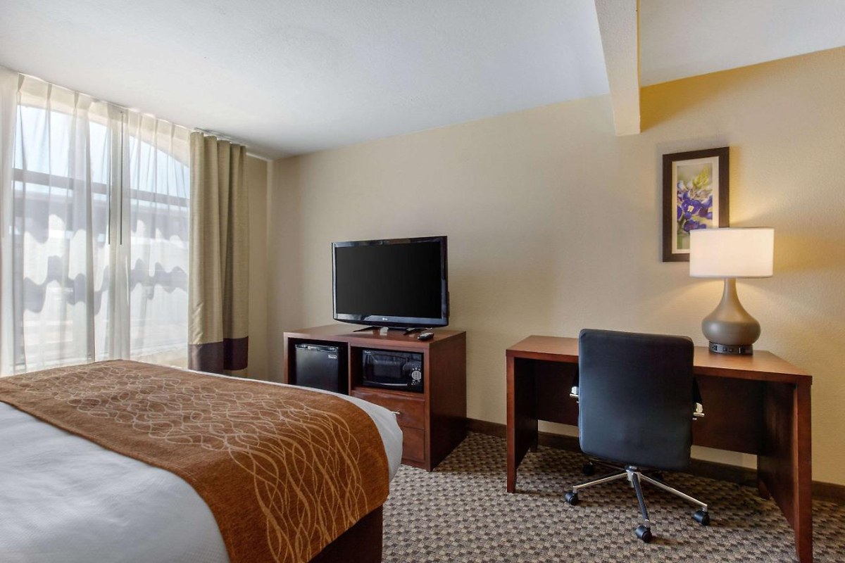Comfort Inn & Suites SW Houston Sugarland, TX