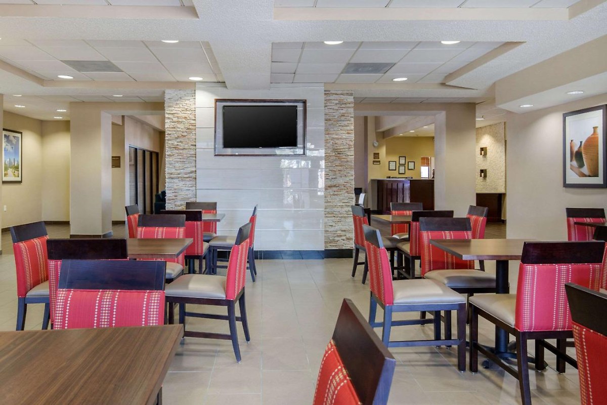 Comfort Inn & Suites SW Houston Sugarland, TX photo 1