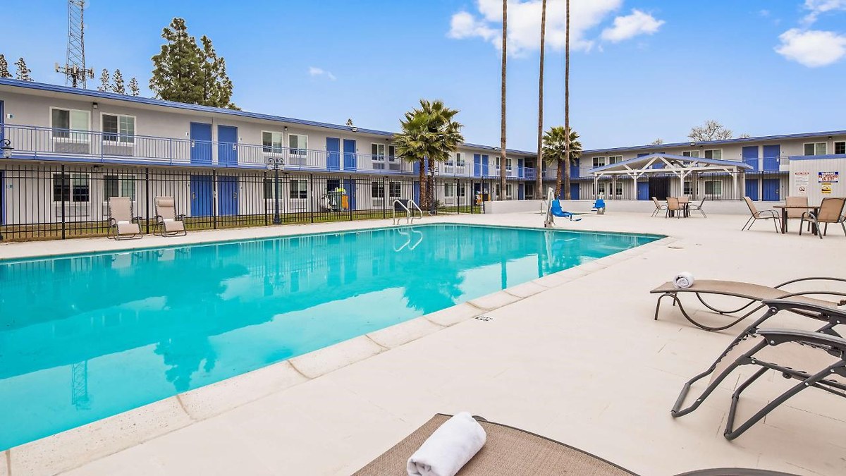 SureStay Plus Hotel by Best Western Sacramento Cal Expo photo 1