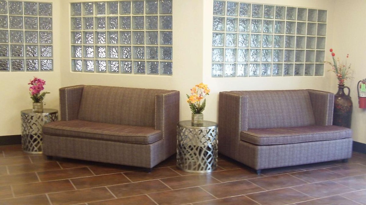 SureStay Plus Hotel by Best Western Sacramento Cal Expo photo 2