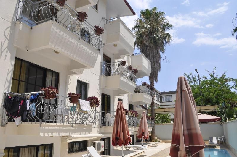 Kemer Suit photo 1