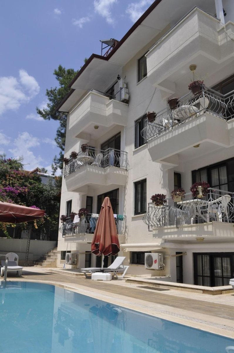 Kemer Suit photo 4