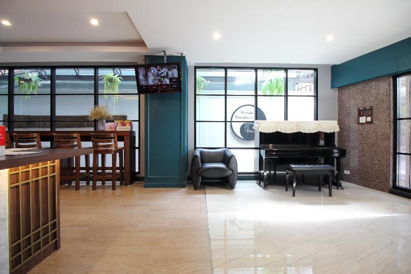 Super OYO 484 Pannee Residence Khaosan photo 1