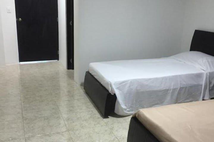 Hostal Central Beach photo 2